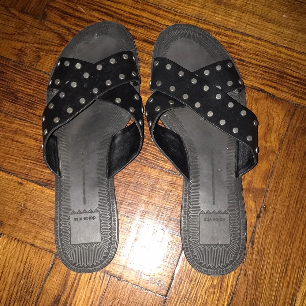 black dolce vita sandals